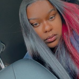 Meet your Posher, Jade